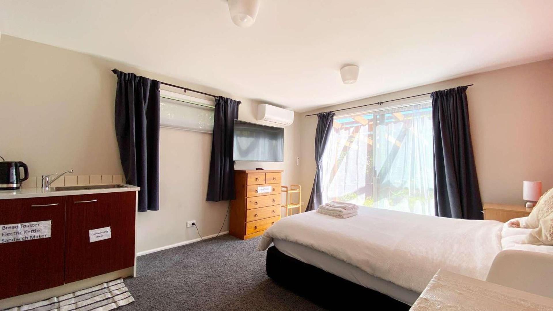 Private Studio Auckland Self Checkin And 2 Parking Netflix Prime Eksteriør billede
